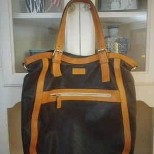 TOTE - Cole Haan Genuine Leather Vintage Tote. Black with Tan Trim.